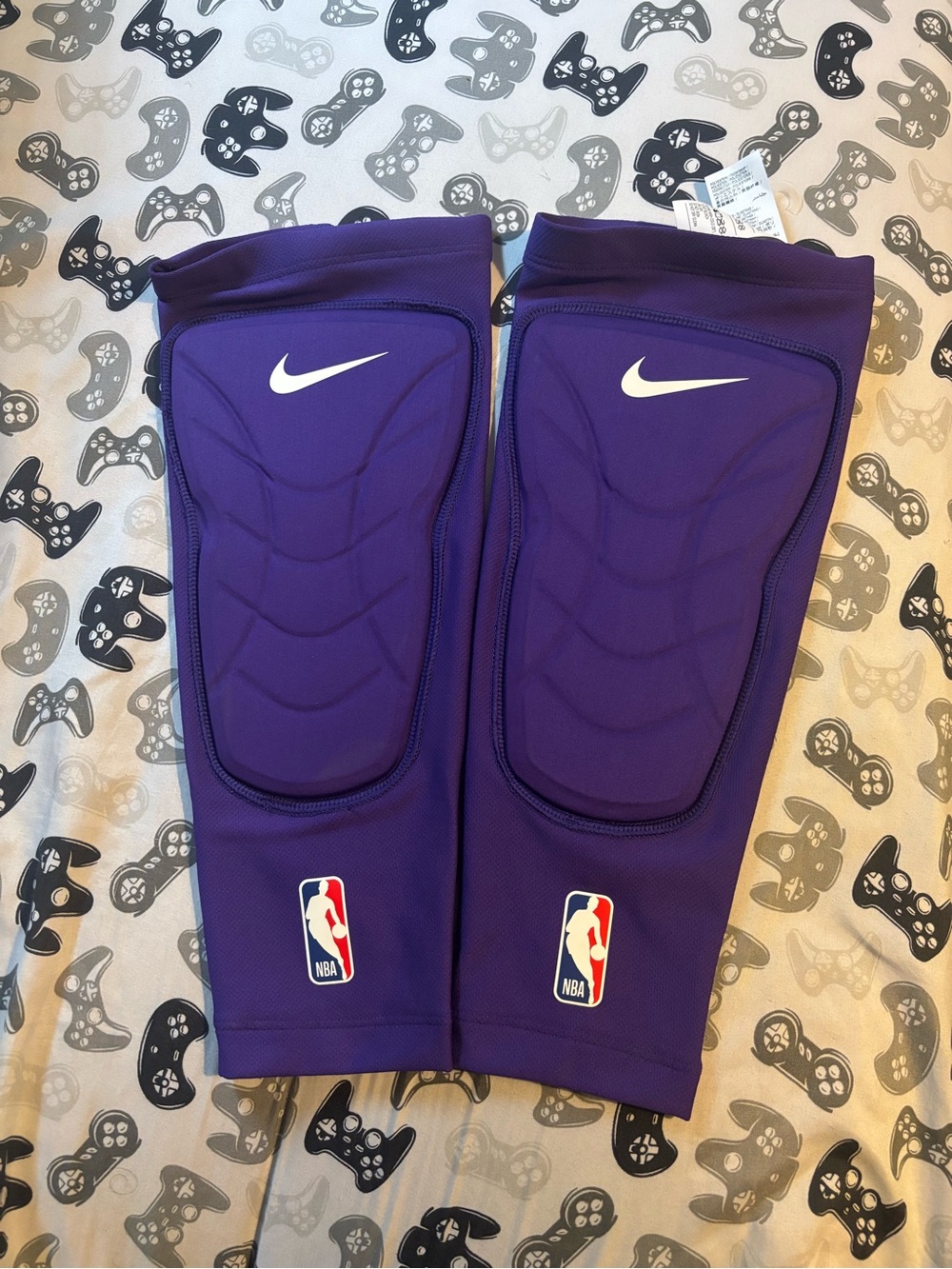 Nike Pro NBA Knee Pad Sleeves Men
L/XL Purple New Basketball Support Size XXL